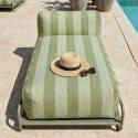 Chaiselongue im gestreiften Design für ein modulares Outdoor-Sofa mit Gestell