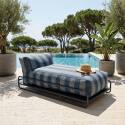 Chaiselongue im gestreiften Design für ein modulares Outdoor-Sofa mit Gestell