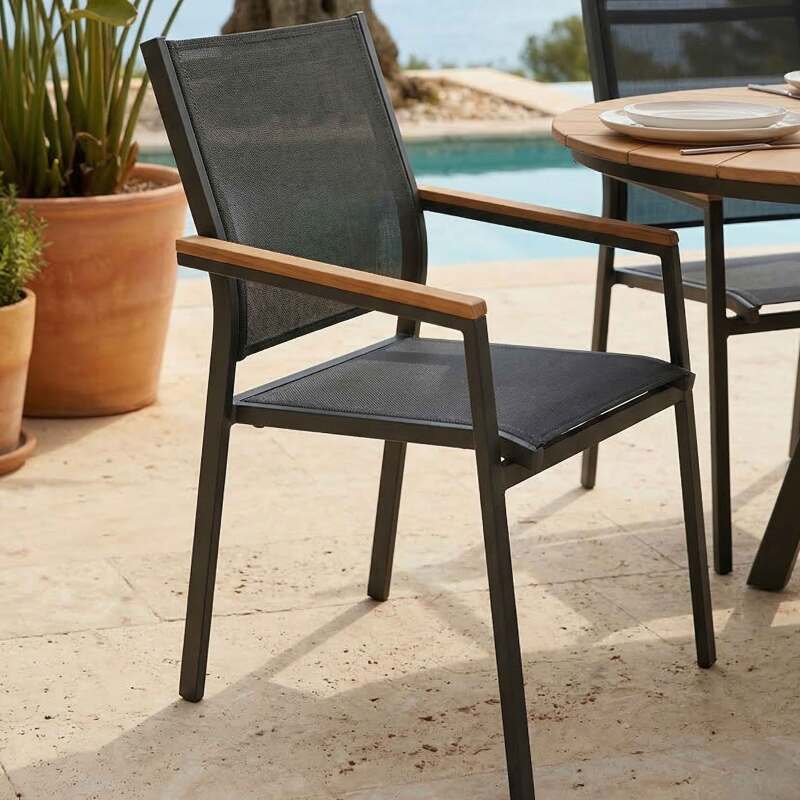 Gartenstuhl aus Aluminium und Textilene mit Armlehnen