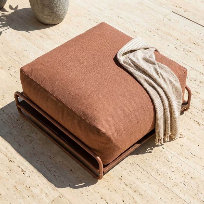 Modulare Gartenmöbel für 4 Personen mit Gestell, bestehend aus 1 Sessel, 2 Ecksesseln, 1 Sitzsack und 1 Couchtisch  (6/7)