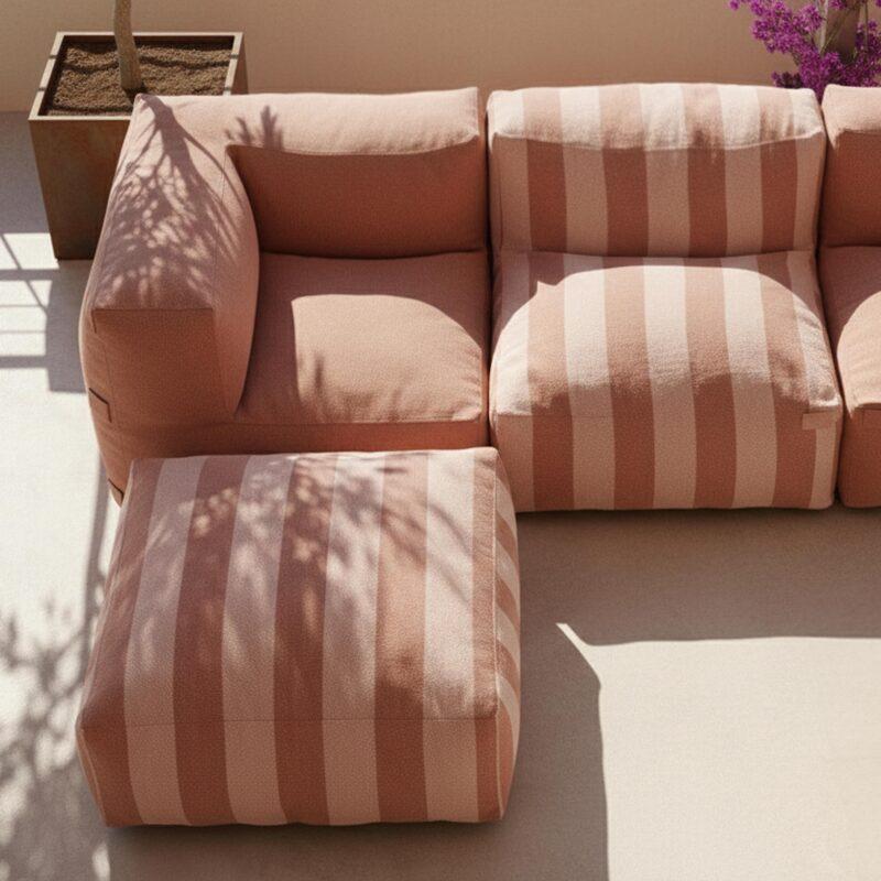 Modulare Gartenmöbel für 4 Personen bestehend aus 1 Sessel, 2 Ecksesseln und 1 Ottomane im gestreiften Design (3/7)