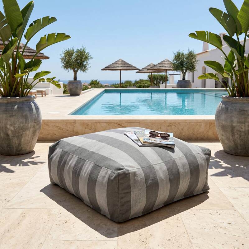 Modulare Gartenmöbel für 4 Personen bestehend aus 1 Sessel, 2 Ecksesseln und 1 Ottomane im gestreiften Design (6/7)