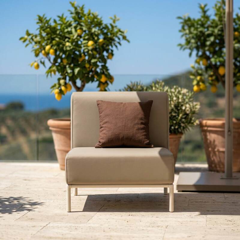 Sessel für ein modulares Outdoor-Sofa (2/7)