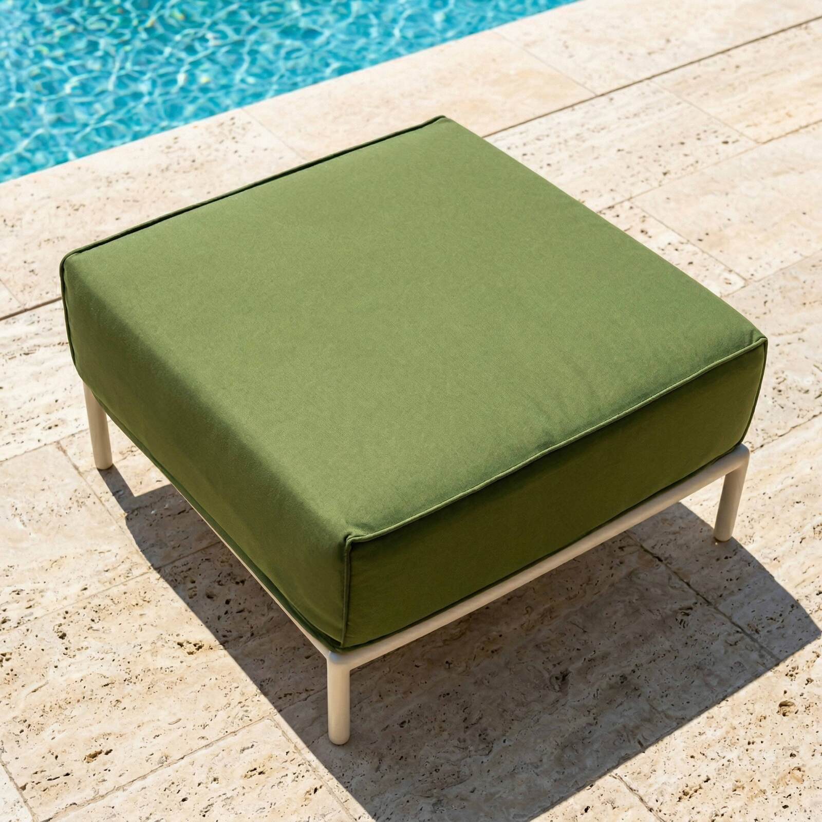 Sitzsack für ein modulares Outdoor-Sofa