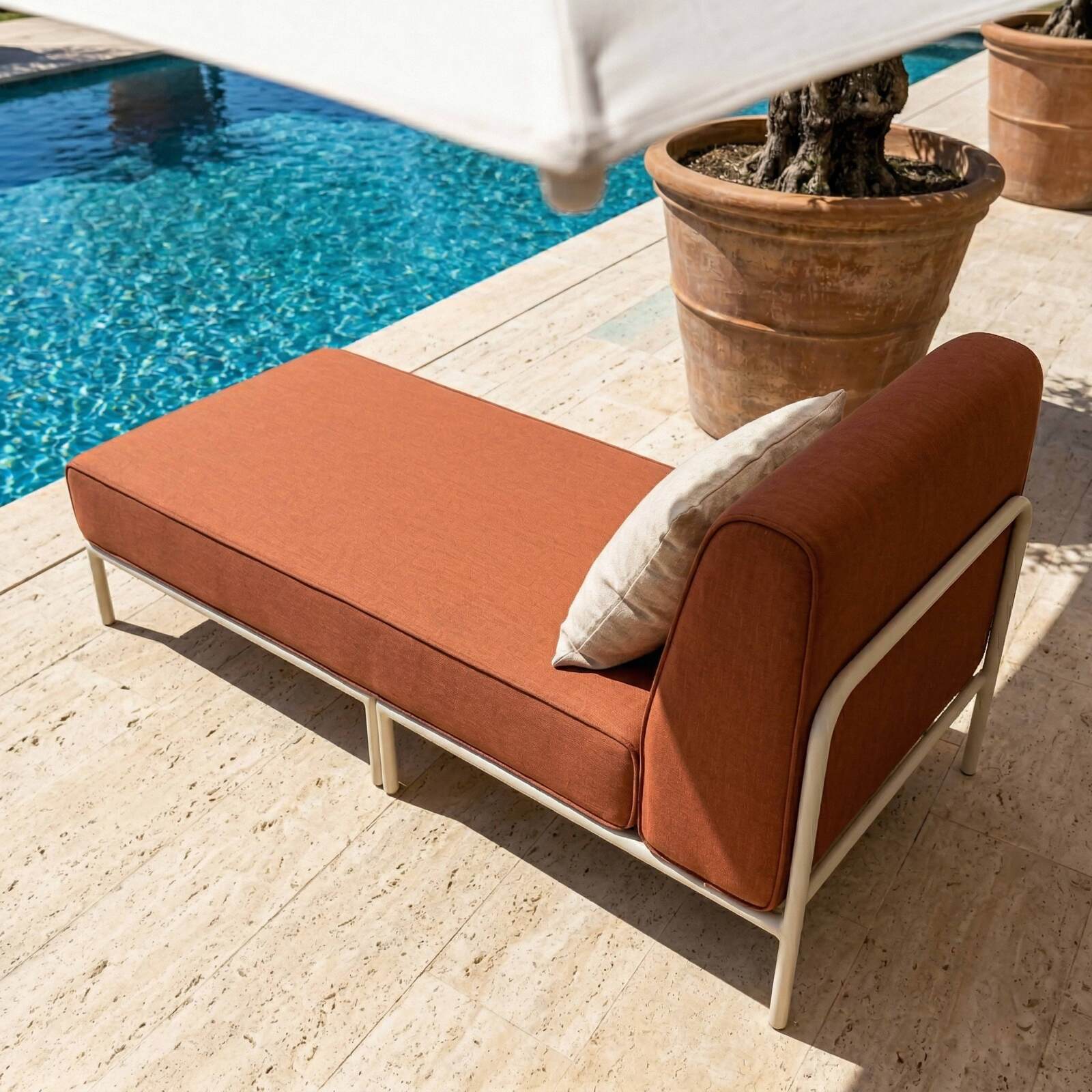 Chaiselongue für ein modulares Outdoor-Sofa