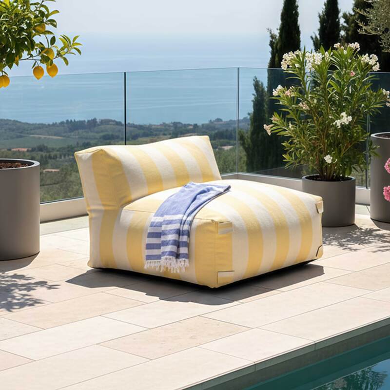 Modulare Gartenmöbel für 5 Personen bestehend aus 2 Kaminstühlen, 1 Ecksessel, 1 Chaiselongue und 1 Hocker im gestreiften Design (5/7)