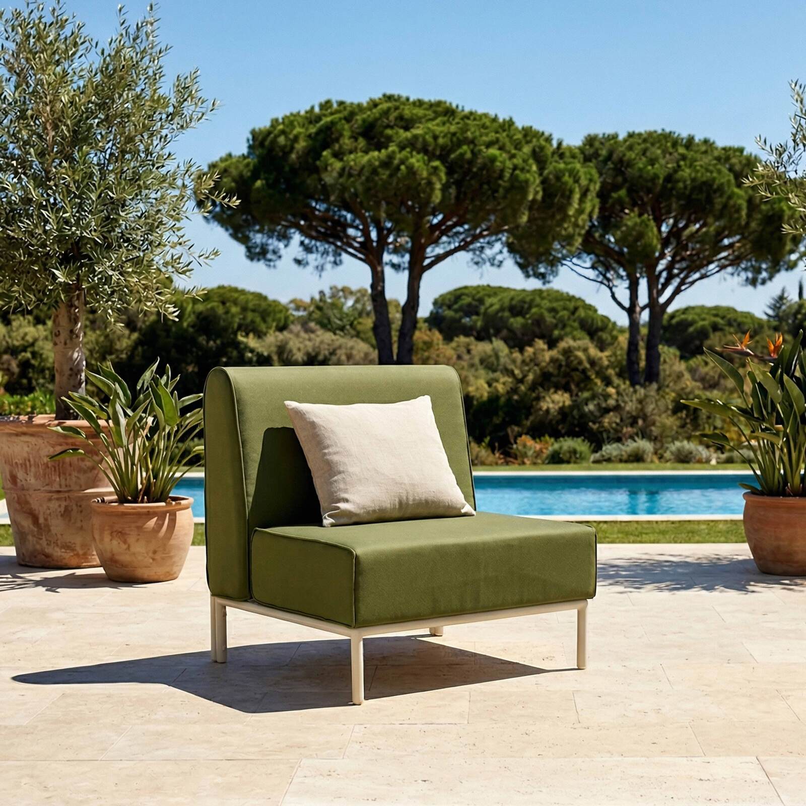 Modulare Gartenmöbel für 4 Personen bestehend aus 1 Sessel, 1 Ecksessel, 1 Chaiselongue und 1 Sitzsack