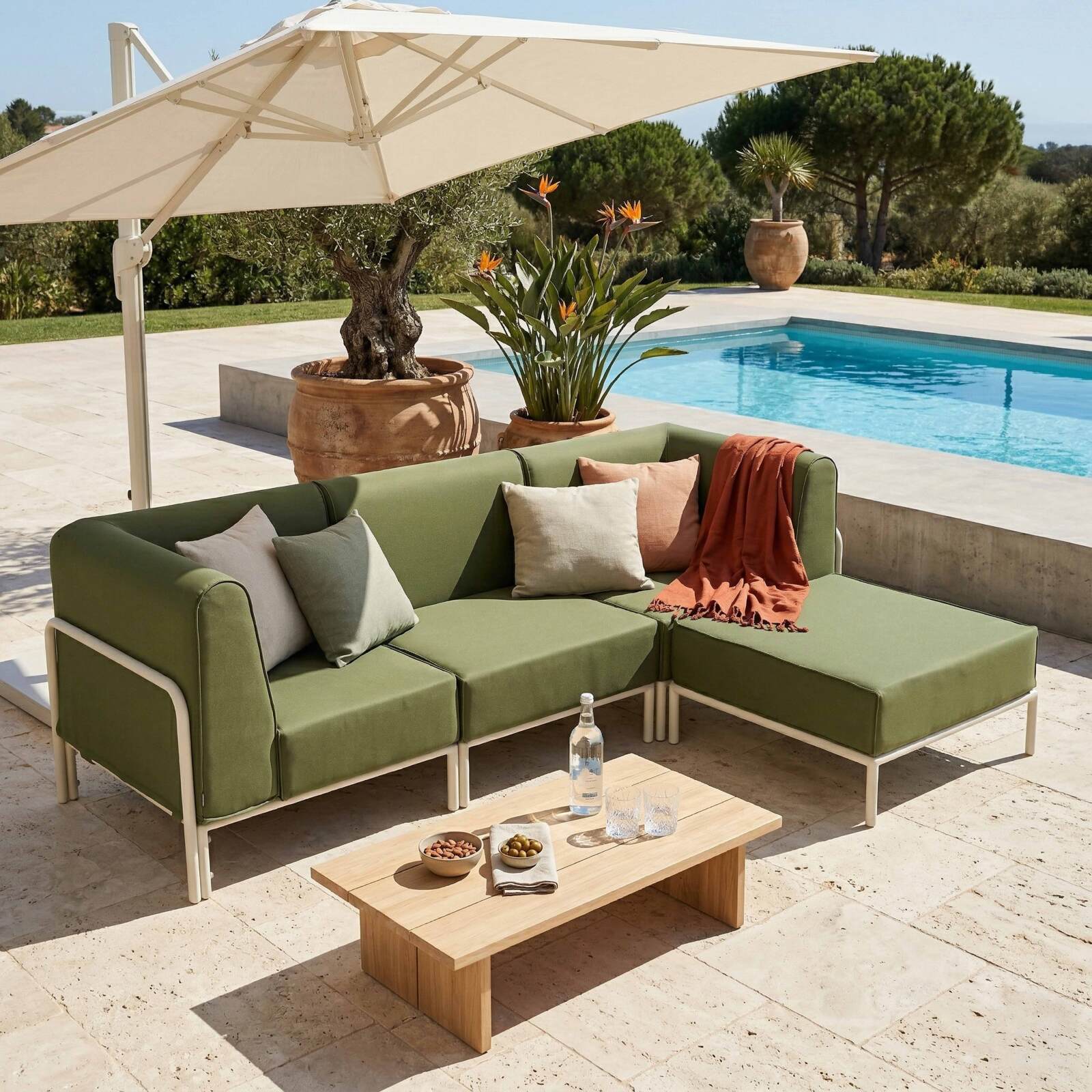Modulare Gartenmöbel für 4 Personen bestehend aus 1 Sessel, 2 Ecksesseln und 1 Sitzsack 