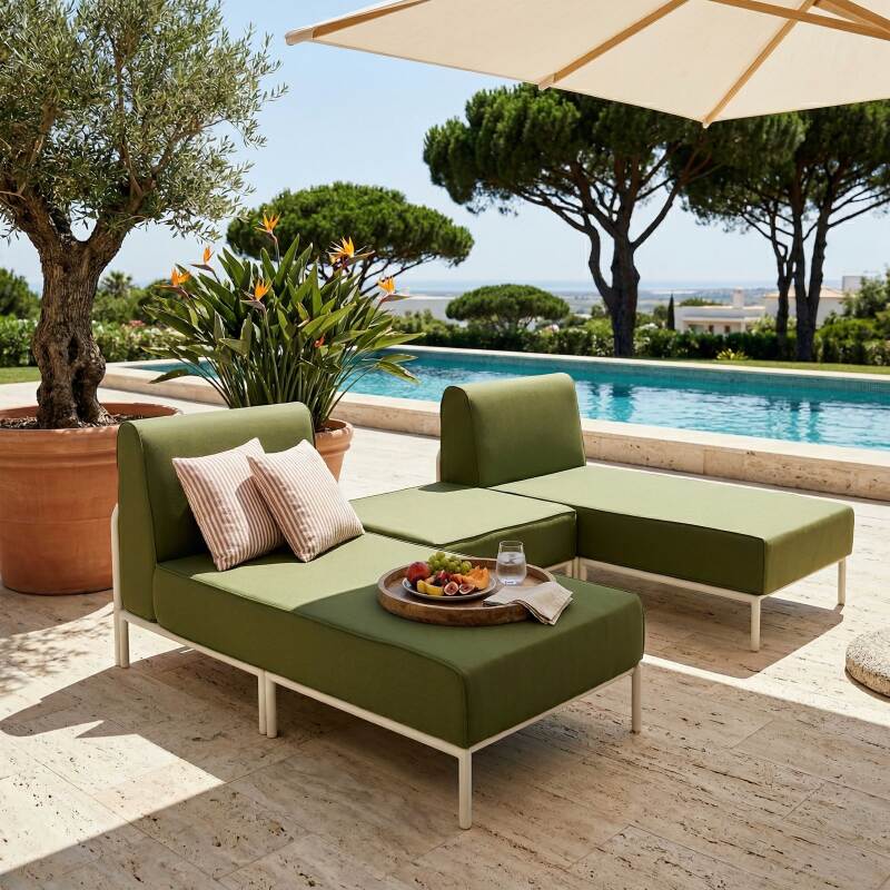 Modulare Gartenmöbel für 2 Personen bestehend aus 2 Chaiselongues und 1 Sitzsack