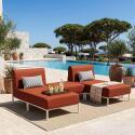 Modulare Gartenmöbel für 2 Personen bestehend aus 2 Chaiselongues und 1 Sitzsack