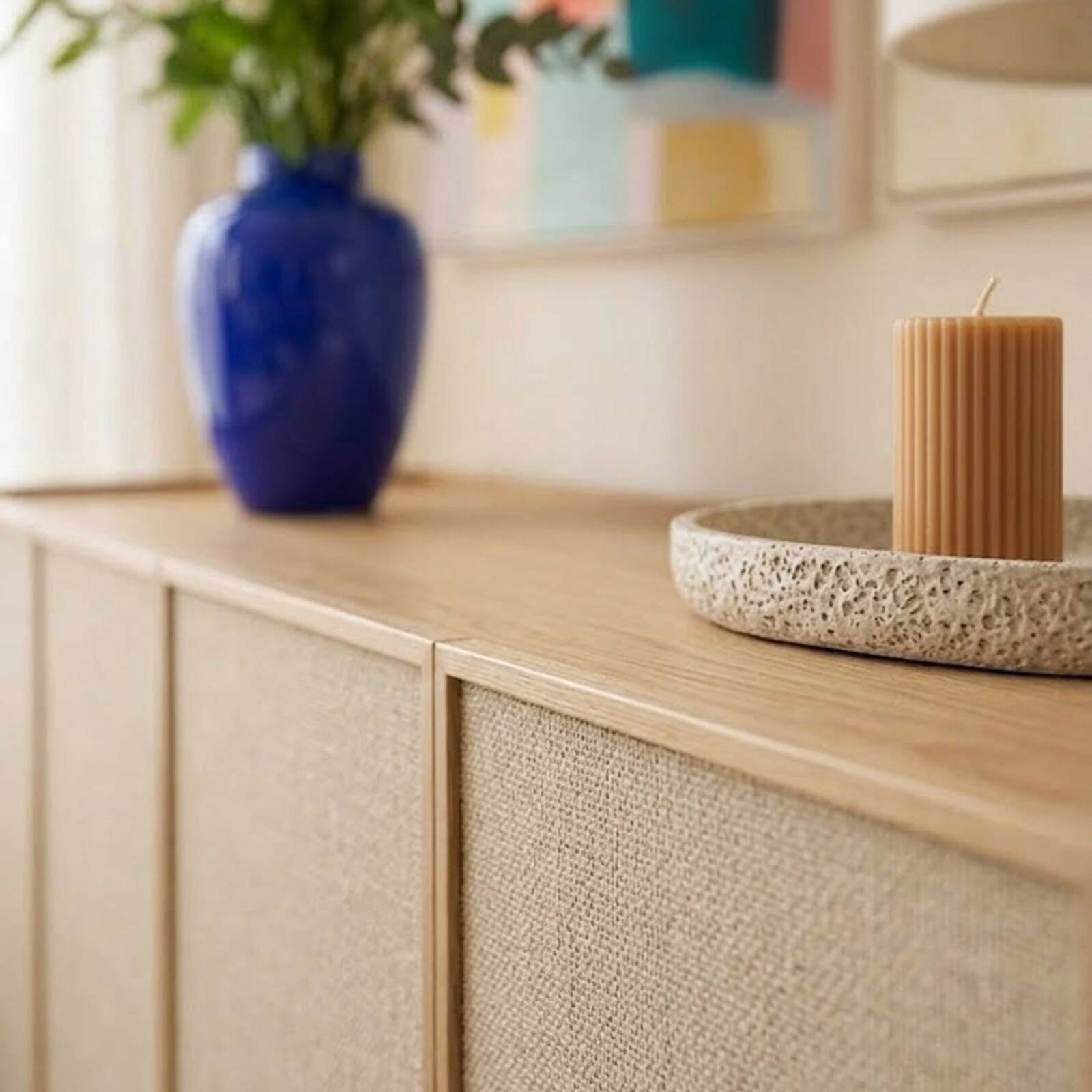 Sideboard in Holzoptik und Stoff, 4 Türen, 180 cm, skandinavischer Stil