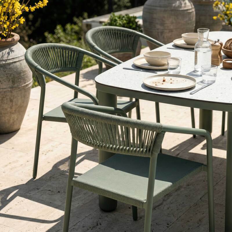 Gartentisch Aluminiumgestell, 6 Personen, 150x90 cm, und 6 Stühle aus Textilene (3/7)