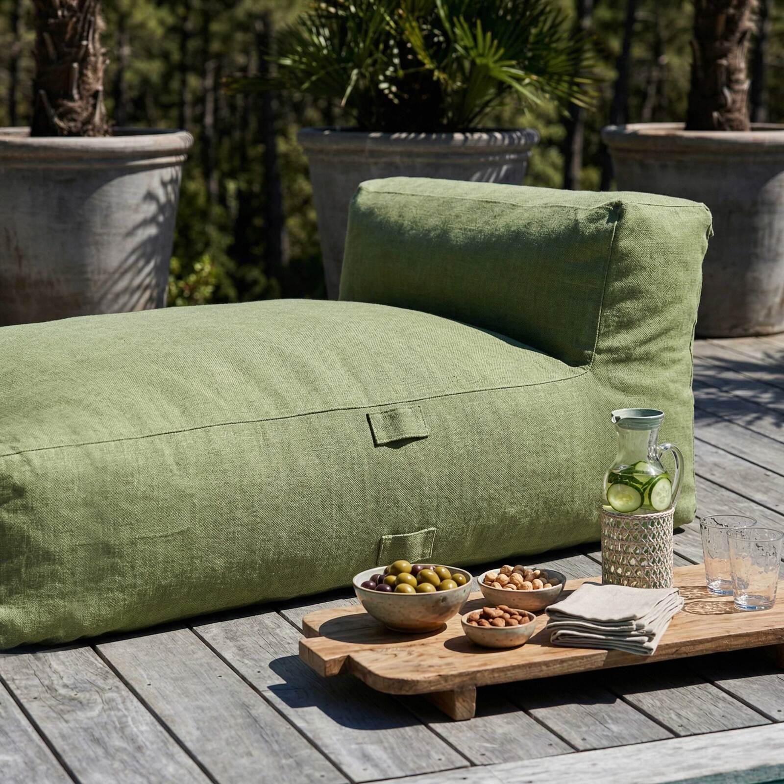 Chaiselongue für modulare Gartenmöbel