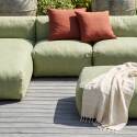 Modulare Gartenmöbel für 7 Personen bestehend aus 5 Kaminstühlen, 1 Ecksessel, 1 Chaiselongue und 1 Sitzsack