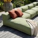 Modulare Gartenmöbel für 7 Personen bestehend aus 5 Kaminstühlen, 1 Ecksessel, 1 Chaiselongue und 1 Sitzsack