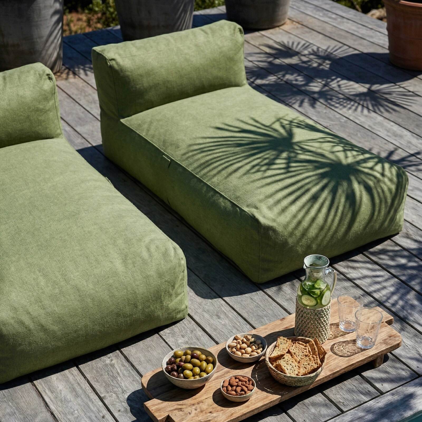 Modulare Gartenmöbel für 2 Personen bestehend aus 2 Chaiselongues