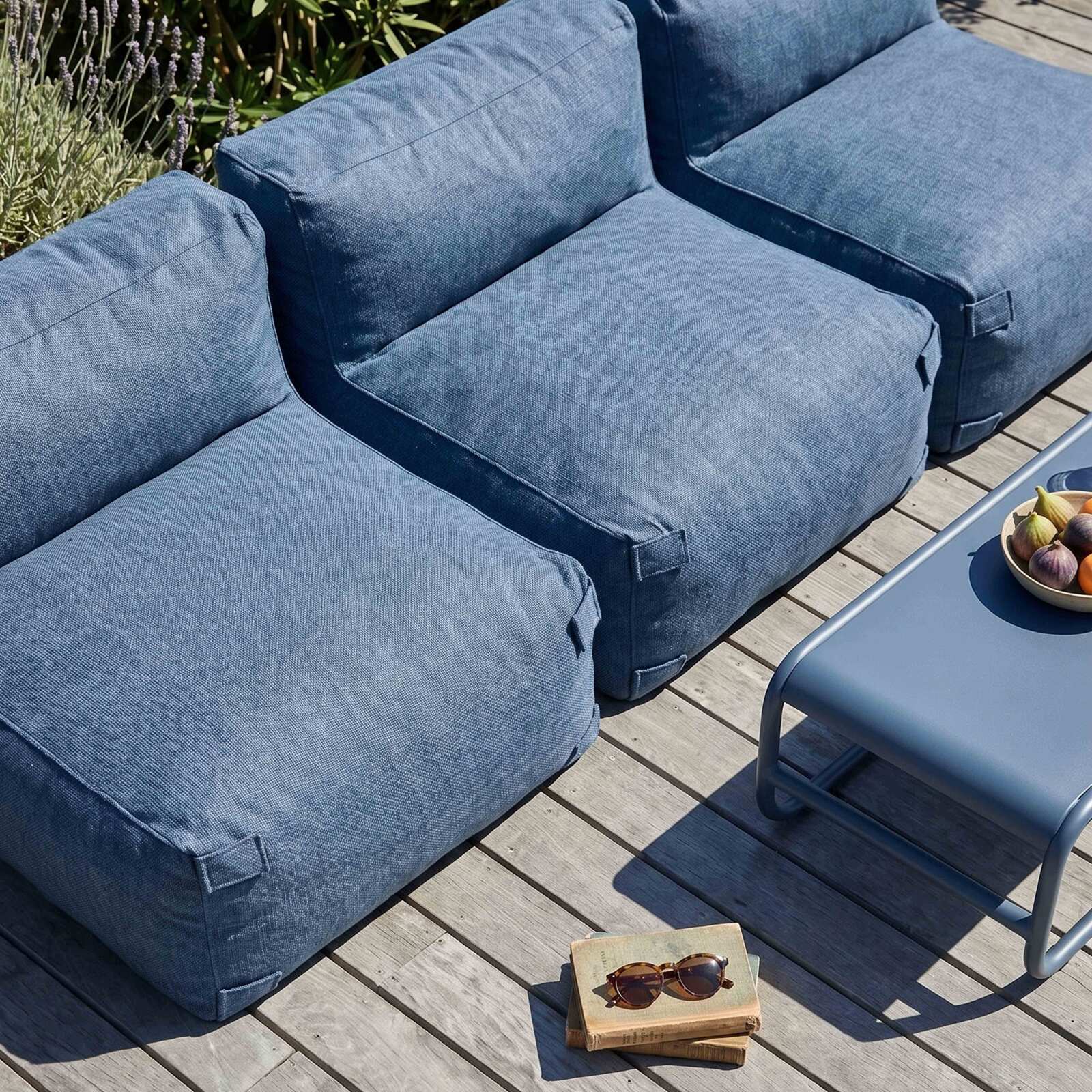 Modulare Gartenmöbel für 3 Personen bestehend aus 3 Stühlen