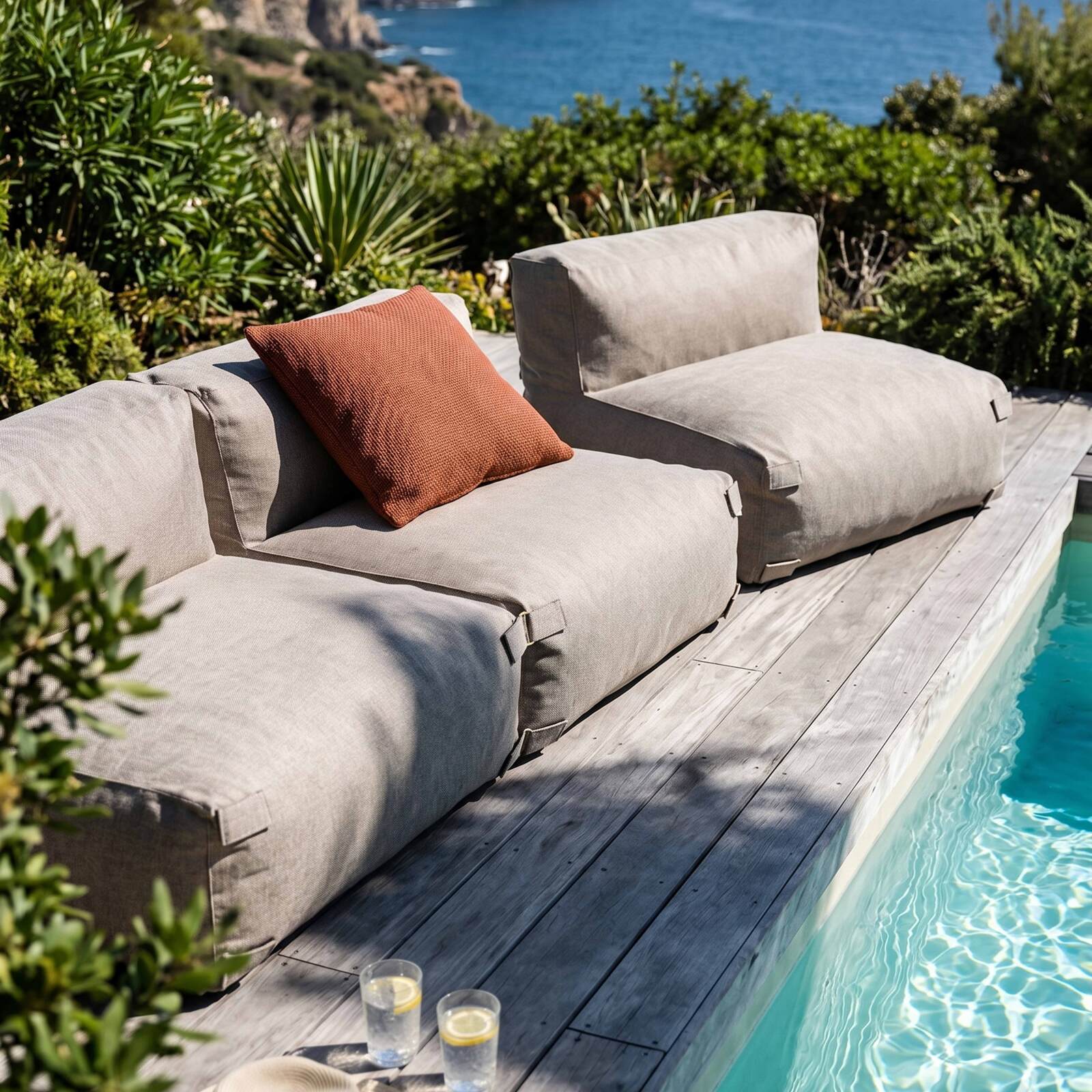 Modulare Gartenmöbel für 3 Personen bestehend aus 3 Stühlen