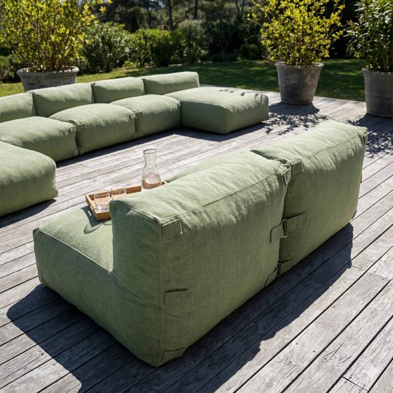 Modulare Gartenmöbel für 7 Personen bestehend aus 5 Sesseln und 2 Chaiselongues (3/7)