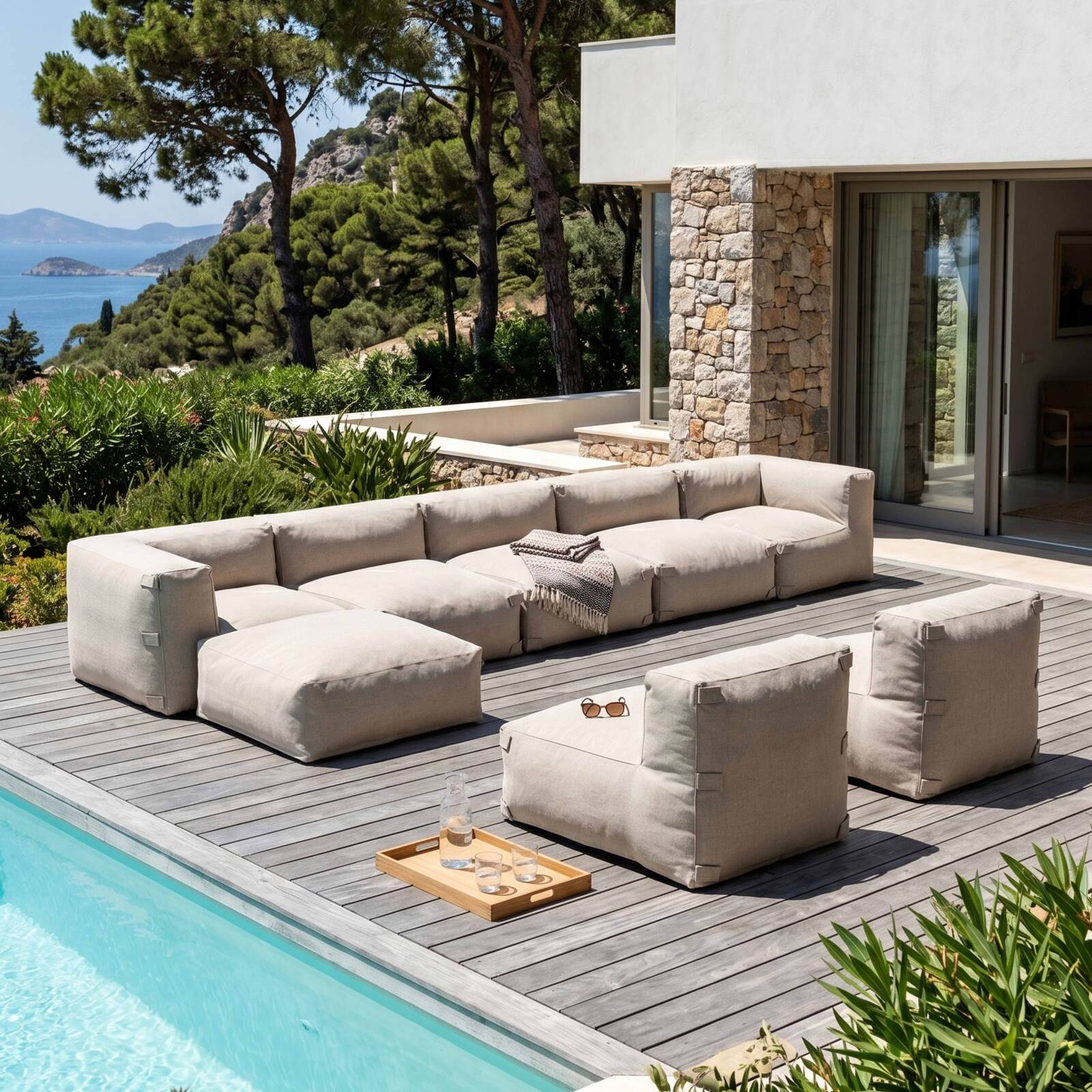 Modulare Gartenmöbel für 8 Personen bestehend aus 5 Sesseln, 2 Ecksesseln und 1 Sitzsack