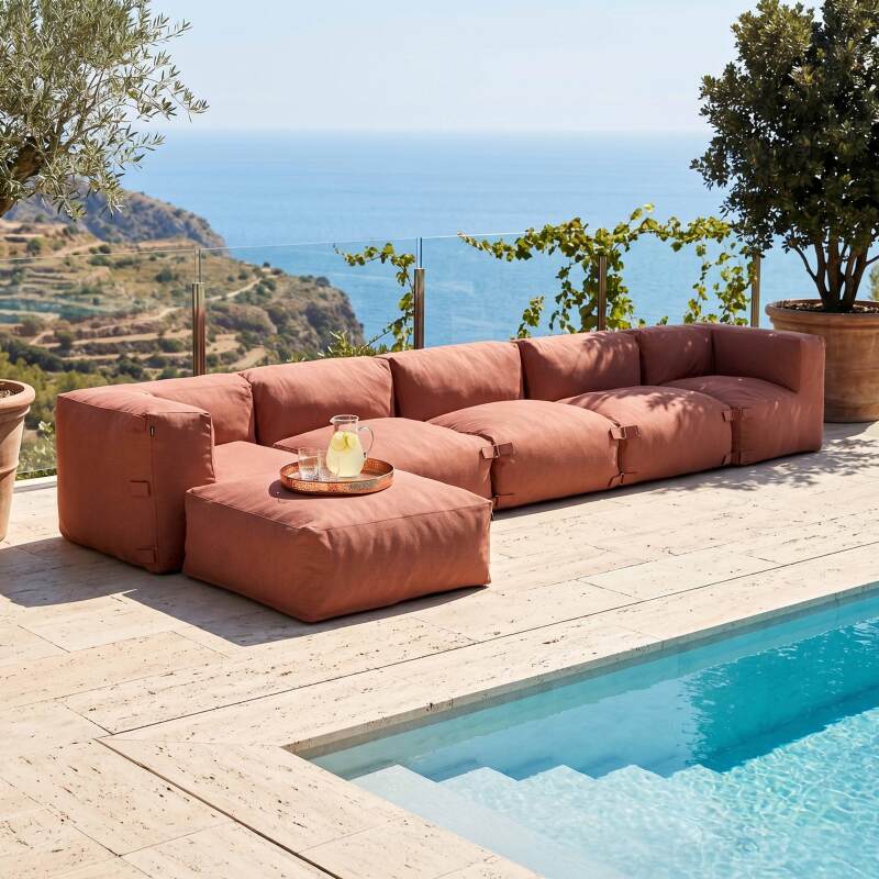 Modulare Gartenmöbel für 6 Personen bestehend aus 3 Sesseln, 2 Ecksesseln und 1 Sitzsack - Lifestyle