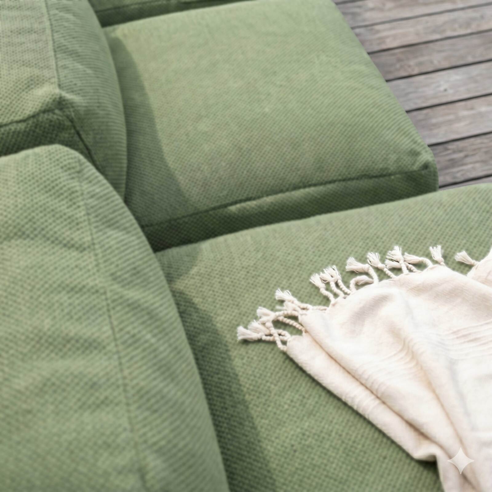 Modulare Gartenmöbel für 5 Personen bestehend aus 3 Sesseln und 2 Chaiselongues