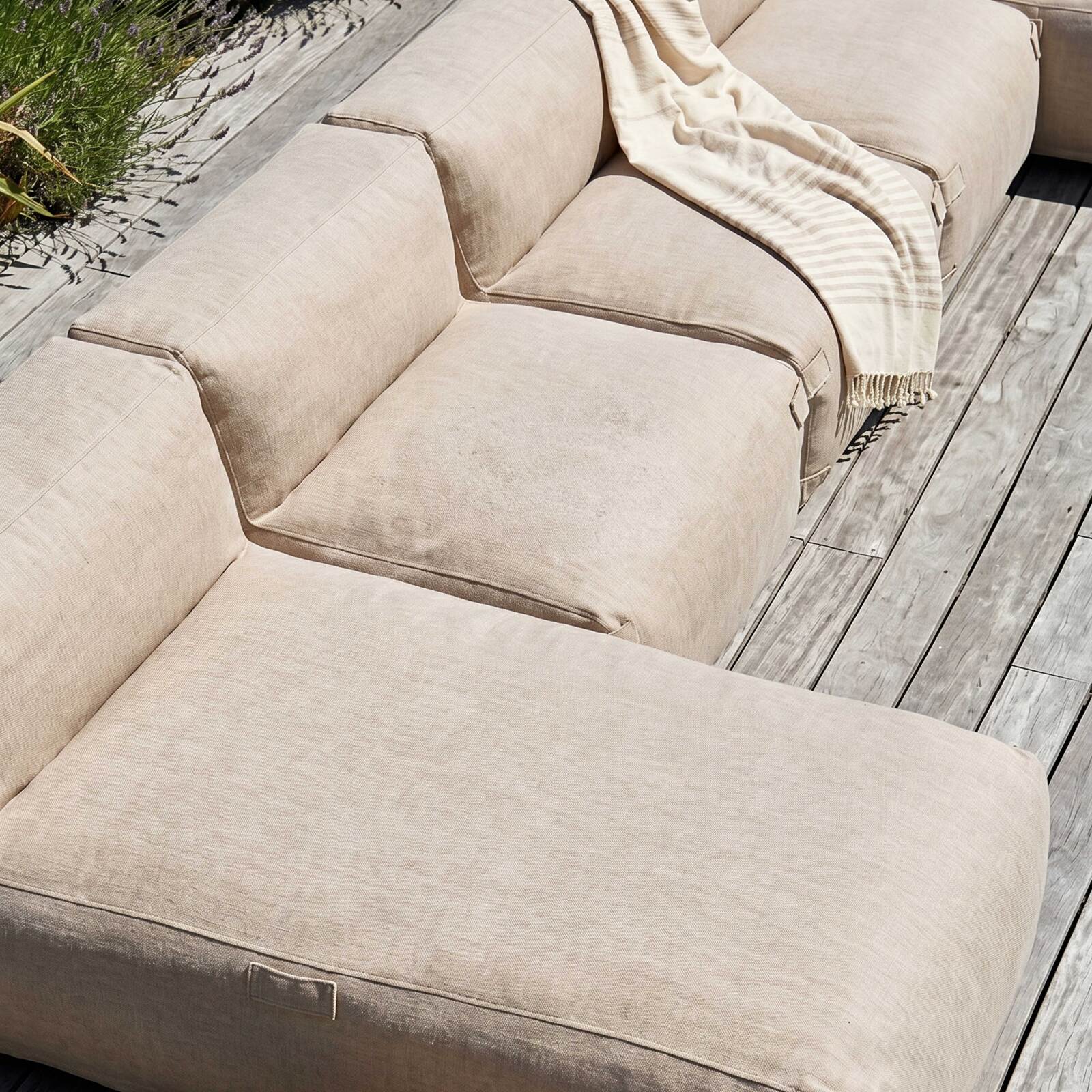 Modulare Gartenmöbel für 5 Personen bestehend aus 3 Sesseln und 2 Chaiselongues