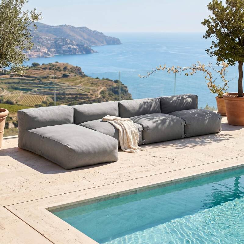 Modulare Gartenmöbel für 4 Personen bestehend aus 3 Sesseln und 1 Chaiselongue