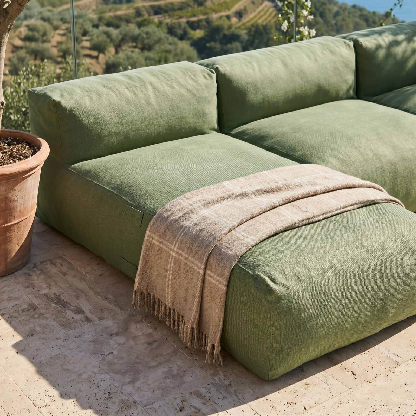 Modulare Gartenmöbel für 4 Personen bestehend aus 3 Sesseln und 1 Chaiselongue
