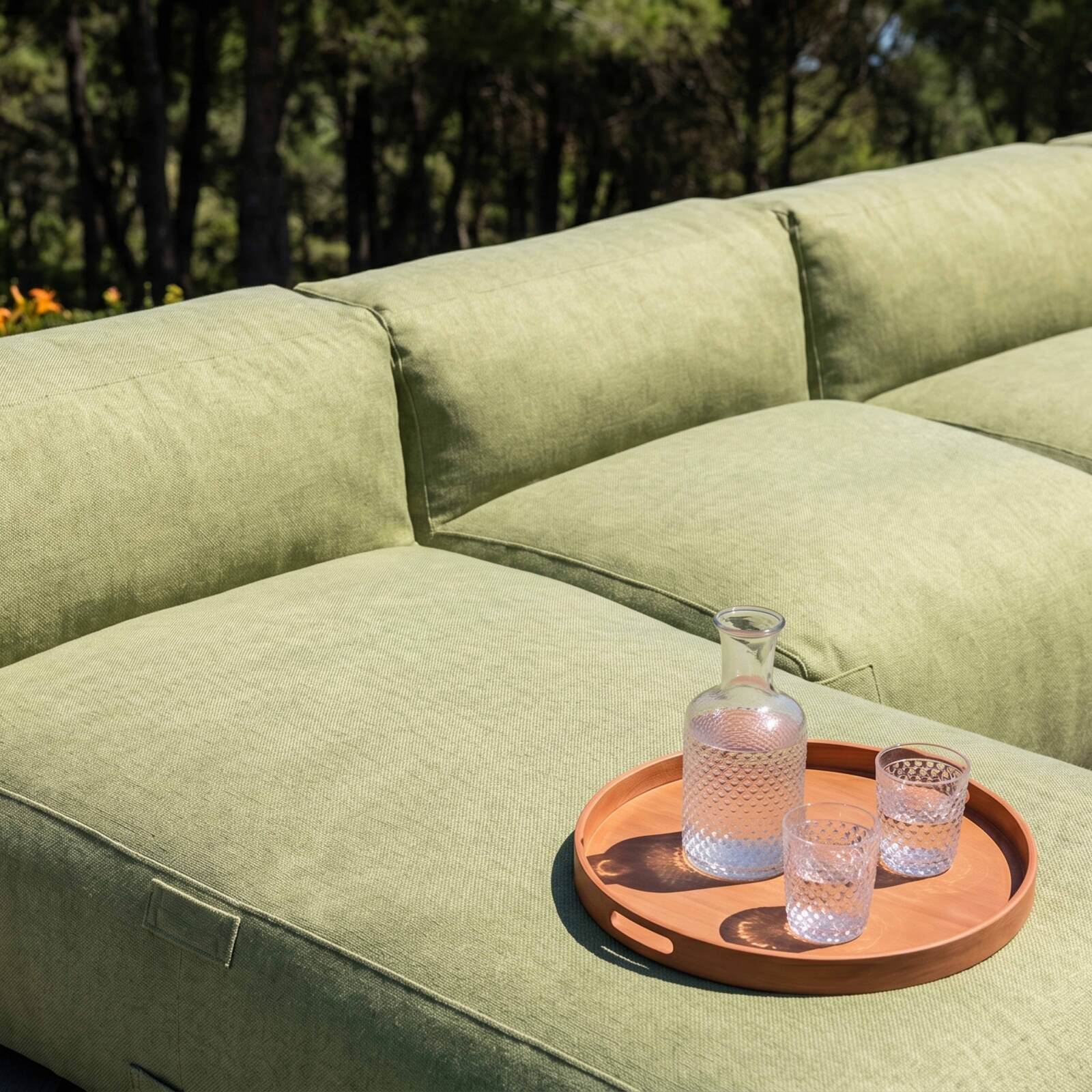 Modulare Gartenmöbel für 6 Personen bestehend aus 5 Sesseln und 1 Chaiselongue