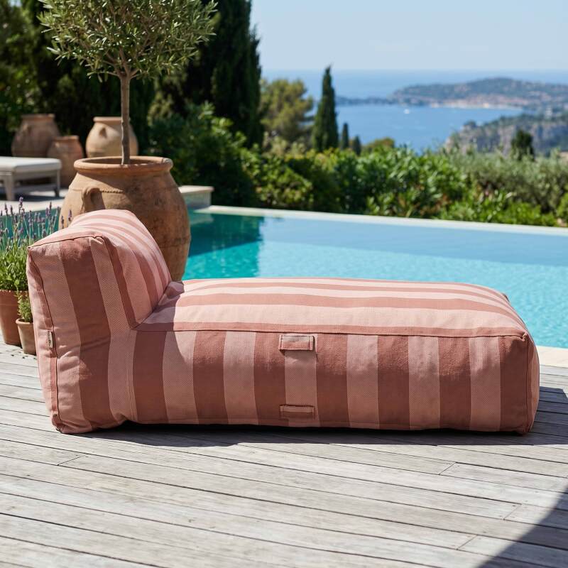 Chaiselongue im gestreiften Design für ein modulares Outdoor-Sofa (3/7)