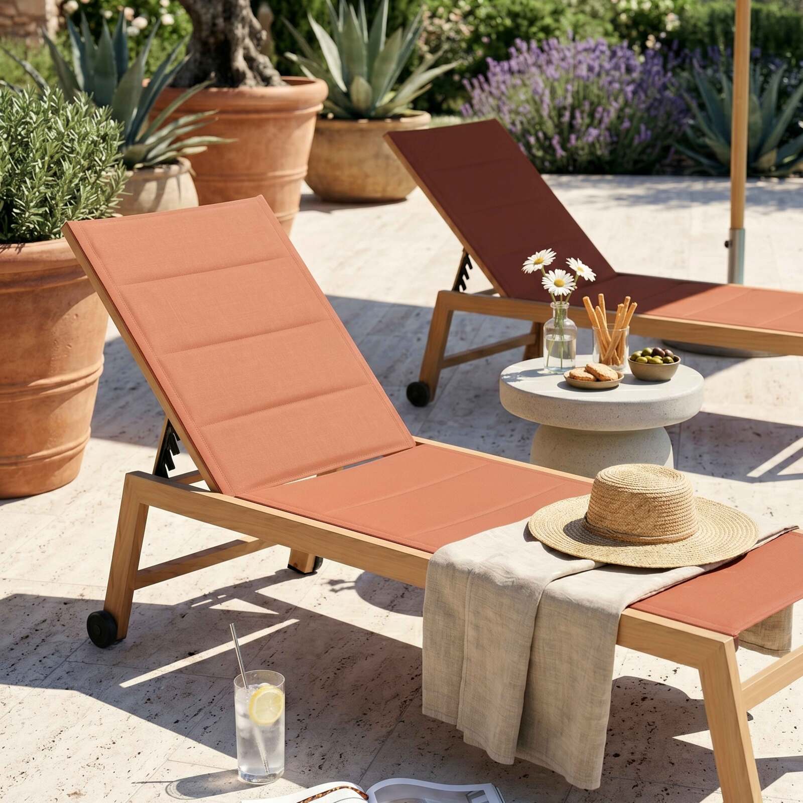 Sonnenliegen aus Aluminium in Holzoptik und Textilene 5-fach verstellbar mit Rollen - 2er-Set