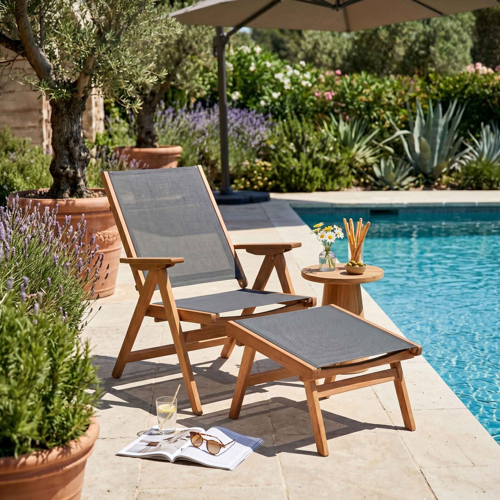 Relax Gartensessel aus Eukalyptusholz mit Fußstütze