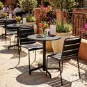 Gartentisch im Bistro-Stil, rund , neigbar, aus Metall mit Einbaufuß, Ø70 cm, und 2 Stühle