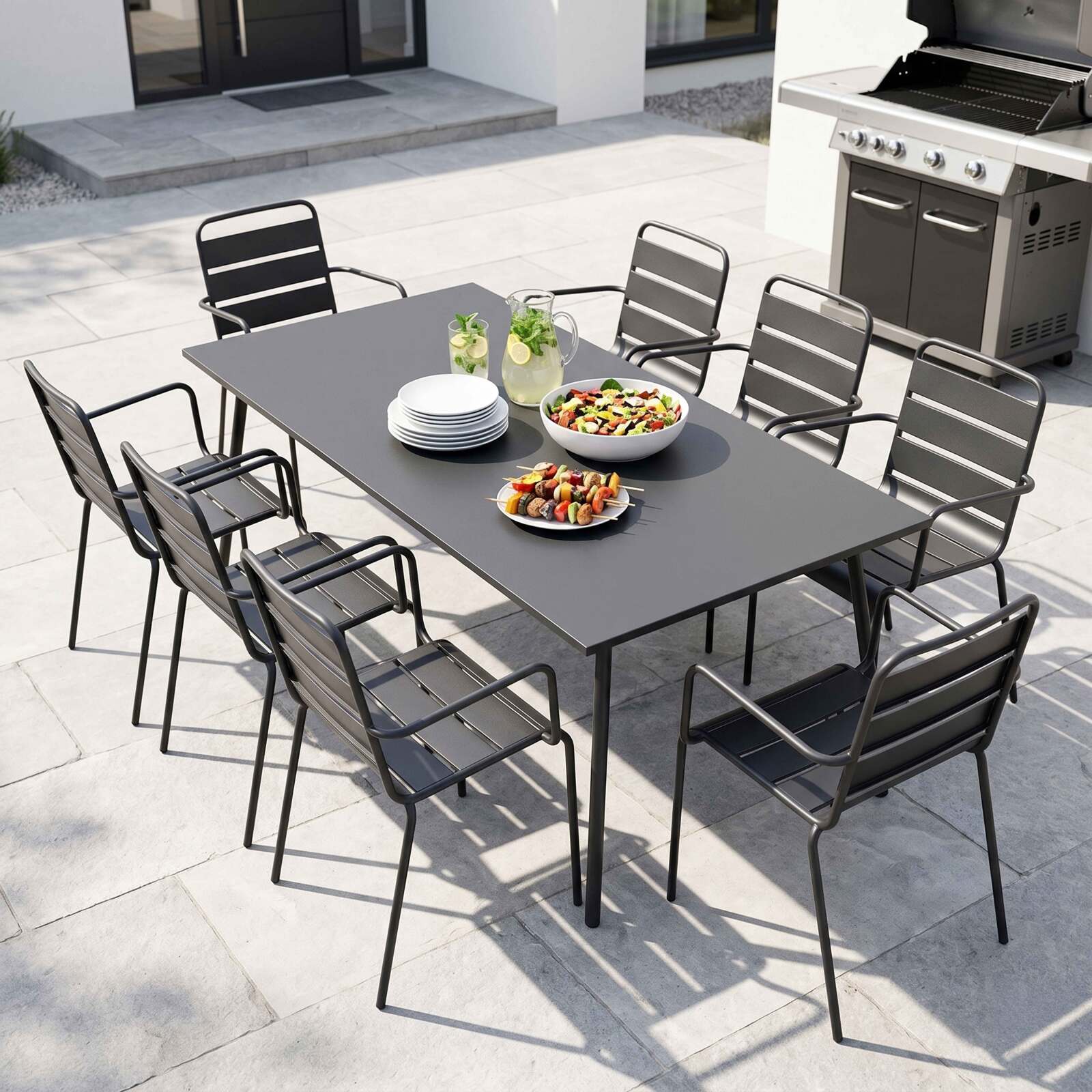 Gartentisch aus Metall, 180x90 cm, und 8 Stühle mit Armlehnen