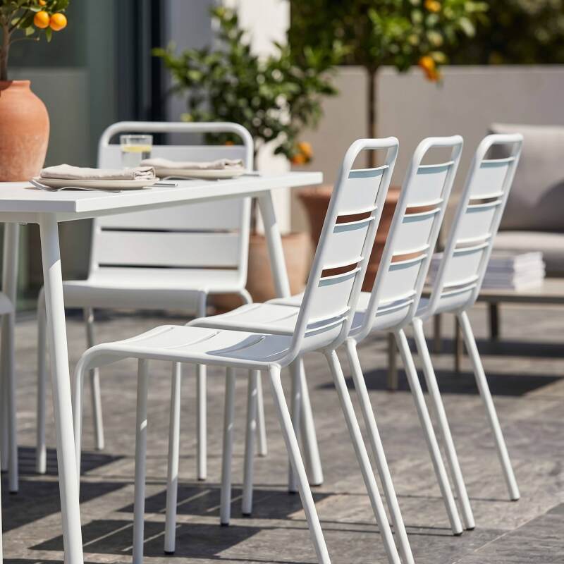 Rechteckiger Gartentisch 180 x 90 cm und 8 Metallstühle  (3/7)