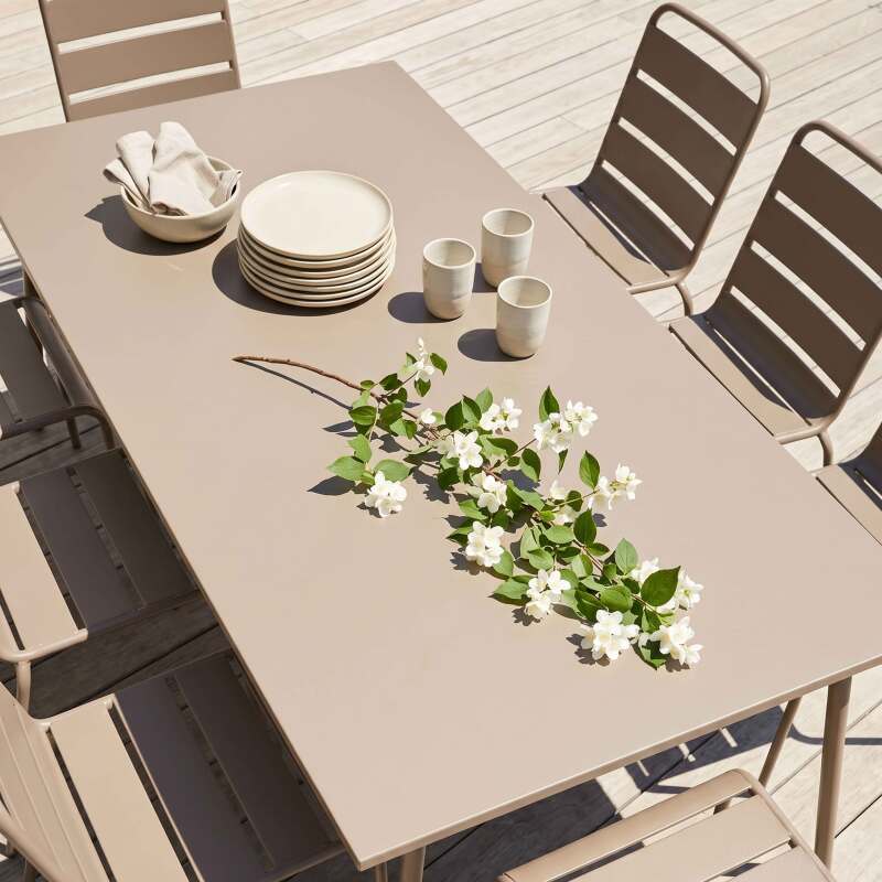 Rechteckiger Gartentisch 180 x 90 cm und 8 Metallstühle  (2/6)