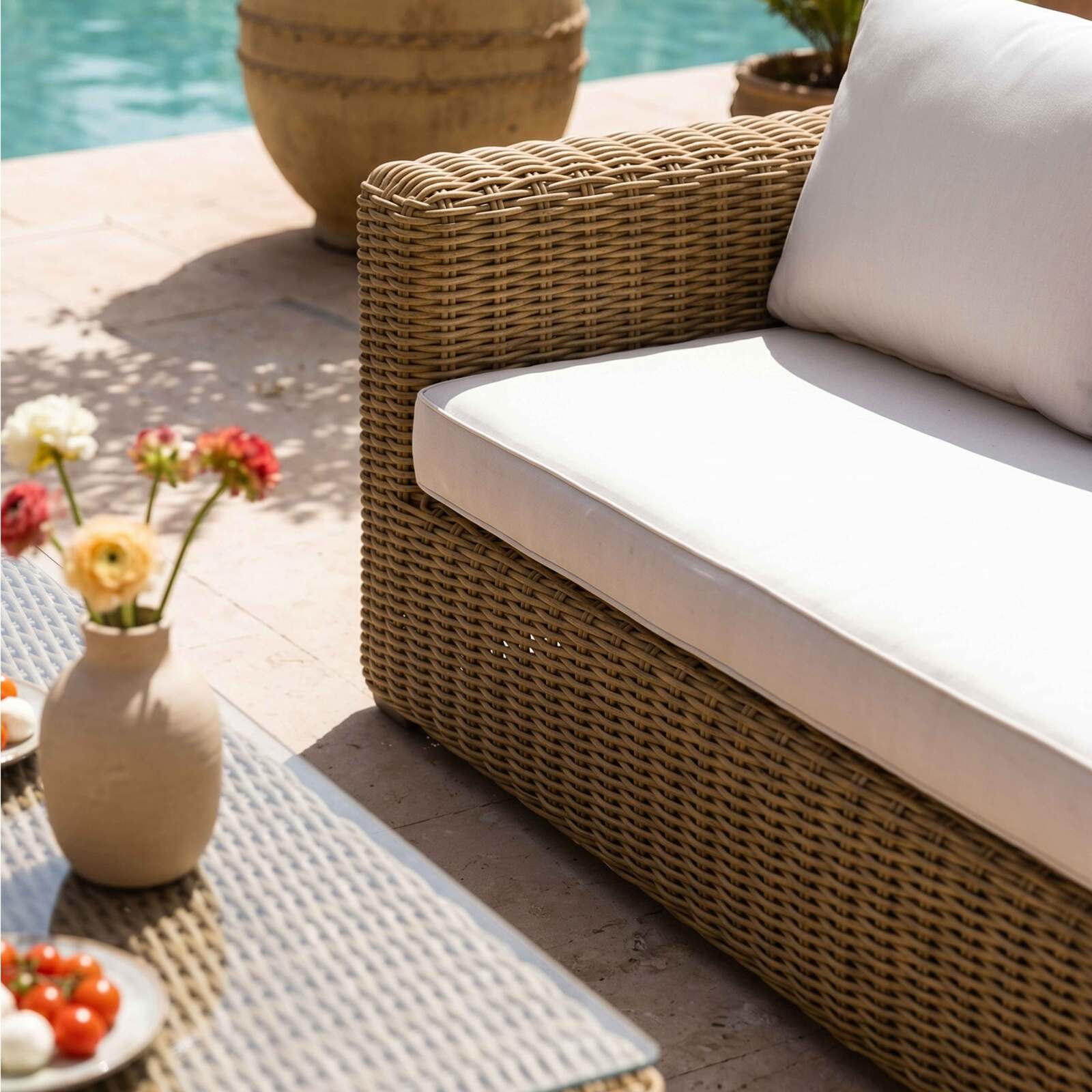 Gartenlounge-Set aus geflochtenem Harz für 8 Sitzen mit 2 Sofa, 2 Sesseln und 1 Couchtisch