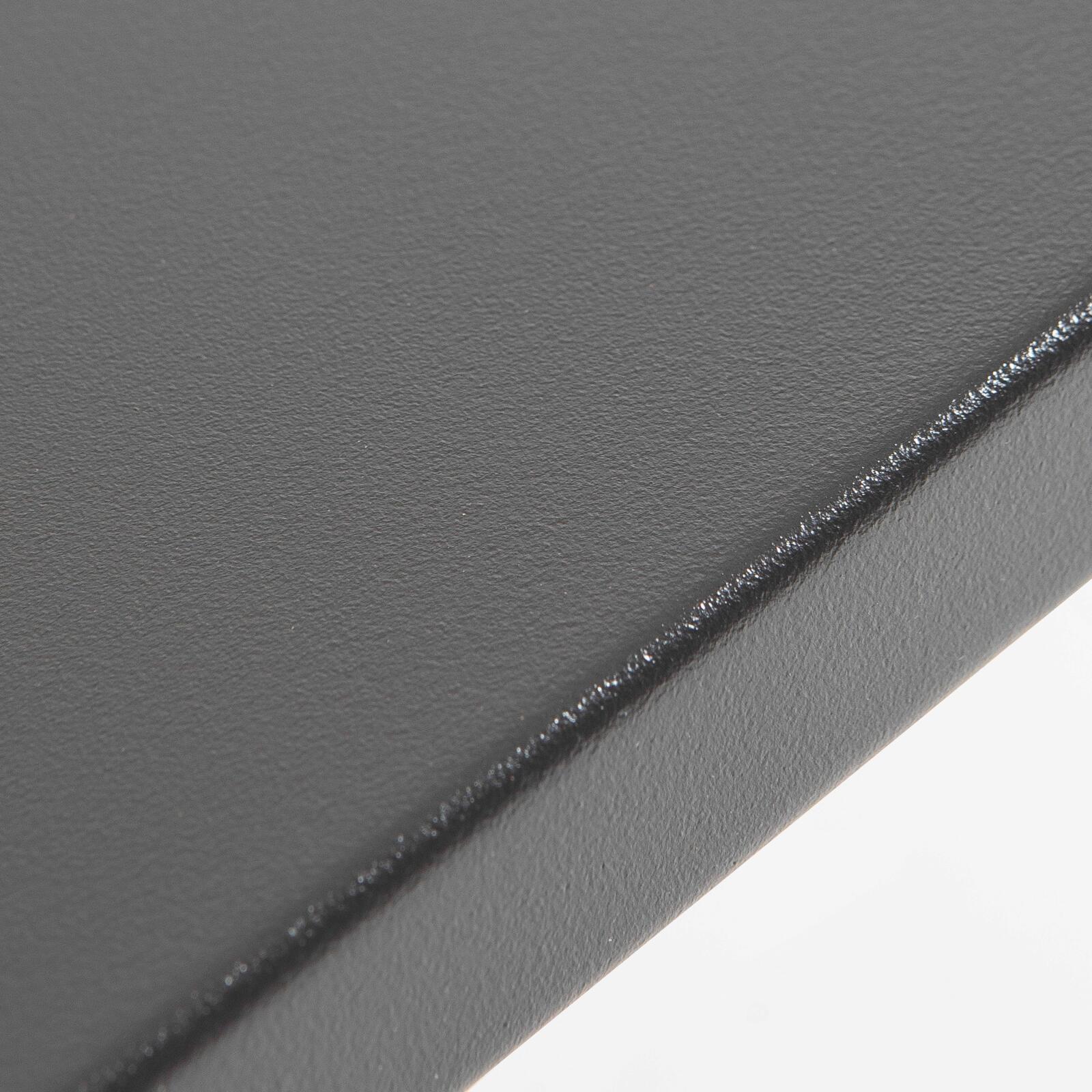 Quadratischer Gartentisch 120 x 120 cm und 4 Metallbänke  Quadratischer Gartentisch 120 x 120 cm und 4 Metallbänke