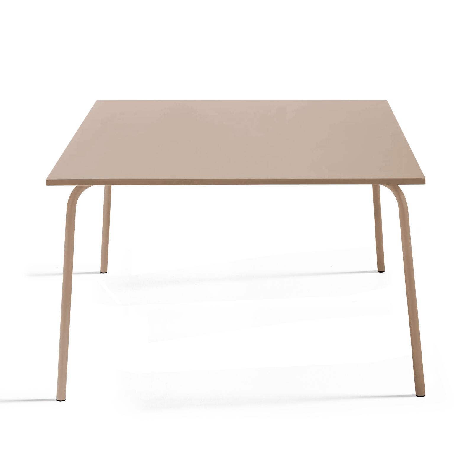 Quadratischer Gartentisch 120 x 120 cm und 4 Metallbänke 