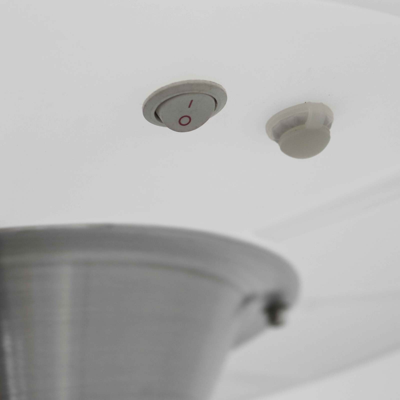 Wiederaufladbarer, leuchtender LED-Stehimbiss (⌀60cm x 106) Wiederaufladbarer, leuchtender LED-Stehimbiss (⌀60cm x 106)