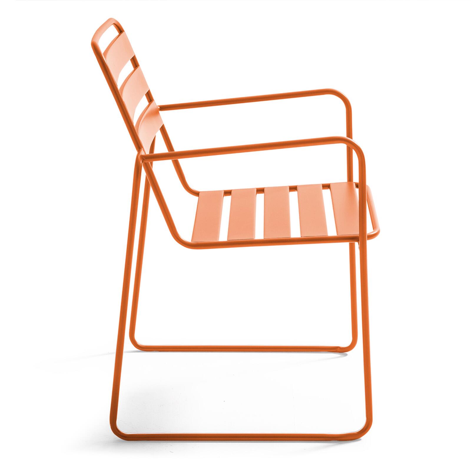 Stapelbarer Gartenstuhl aus Metall