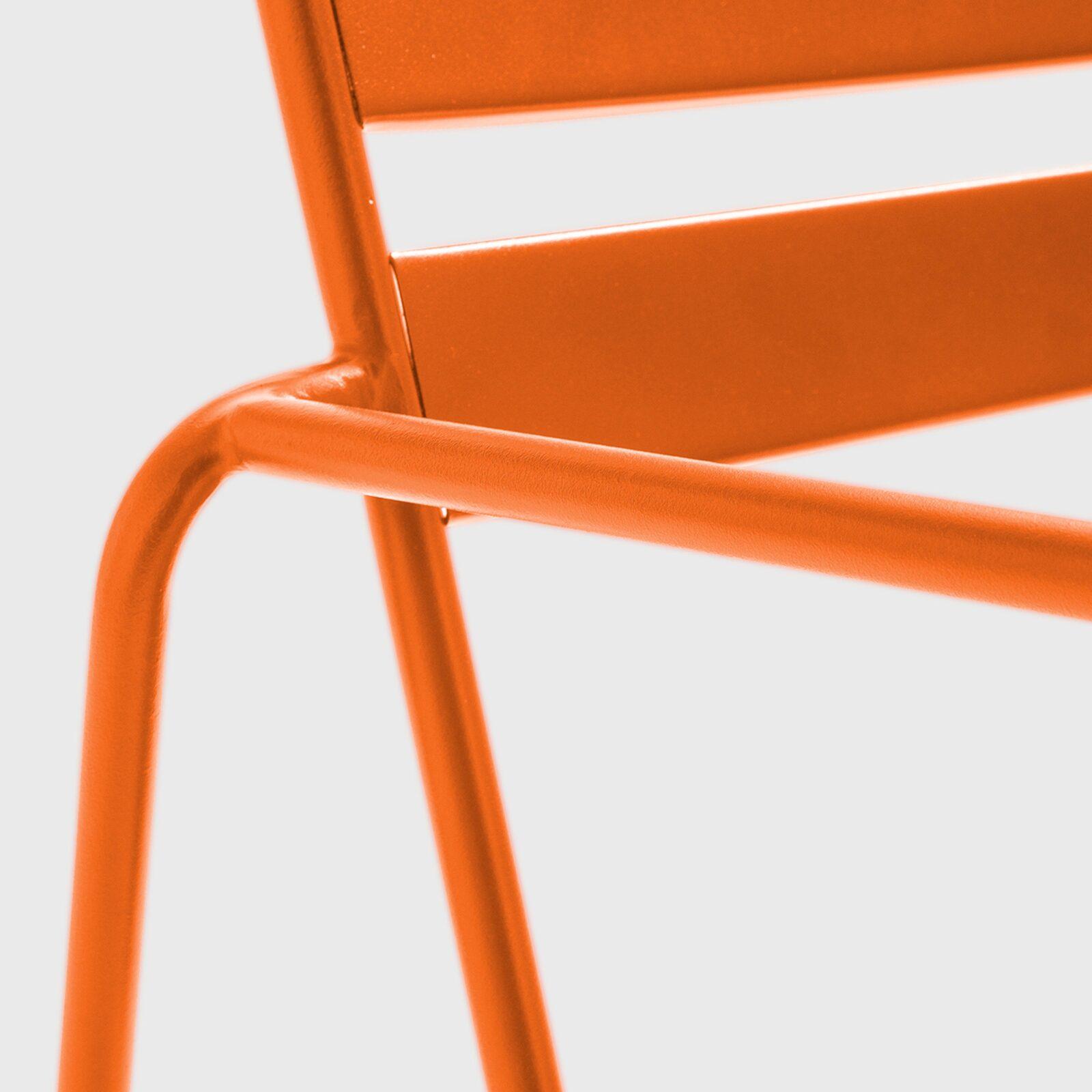 Stapelbarer Gartenstuhl aus Metall