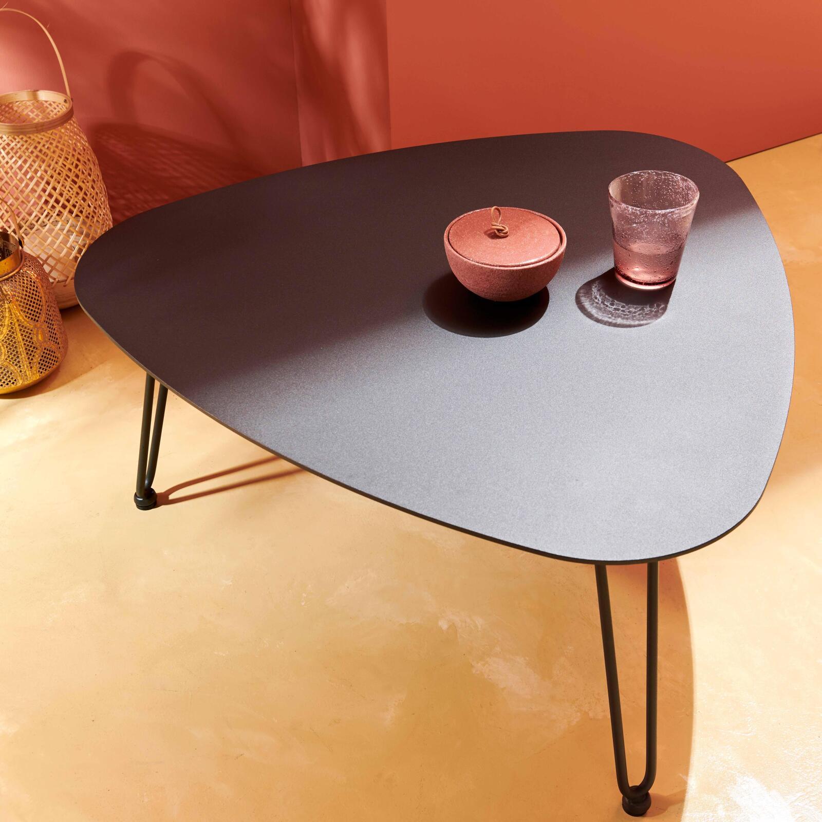 Gartenlounge-Set aus synthetischem Rattan mit einem Sofa, 2 Sesseln und einem Couchtisch 