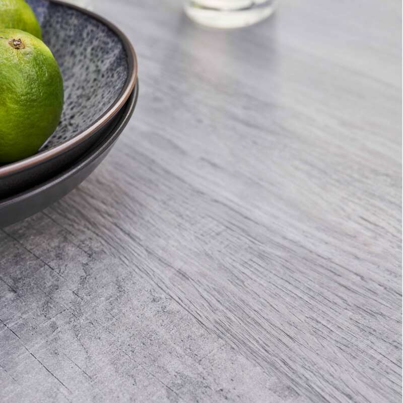 Gartentisch aus Keramik mit grau gebeizter Holzoptik (230 x 95 x 74 cm)