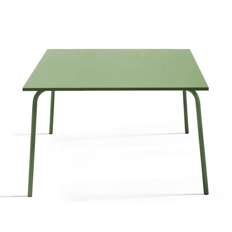 Quadratischer Gartentisch 120 x 120 cm und 8 Stühle mit Armlehnen aus Metall