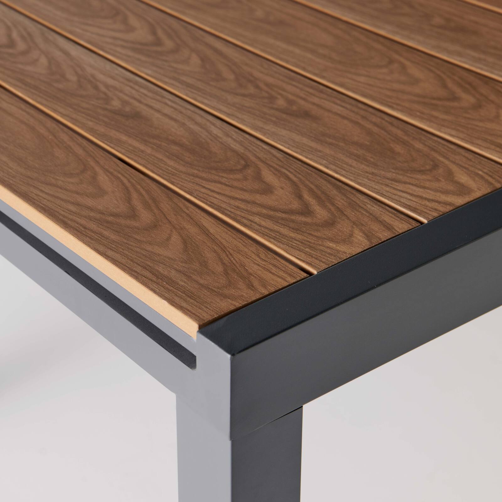 Rechteckiger, ausziehbarer Gartentisch (200/300 x 94,5 x 75 cm) aus Aluminium und Polywood Rechteckiger, ausziehbarer Gartentisch (200/300 x 94,5 x 75 cm) aus Aluminium und Polywood