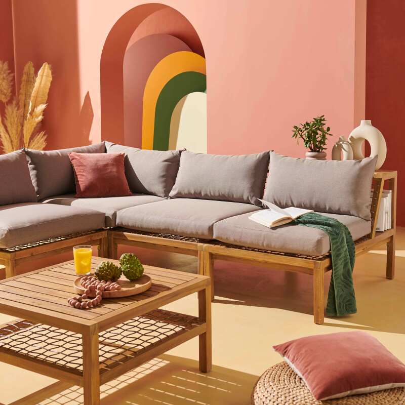 Quadratischer Garten Couchtisch (70 x 70 x 40,5 cm) aus Akazienholz 