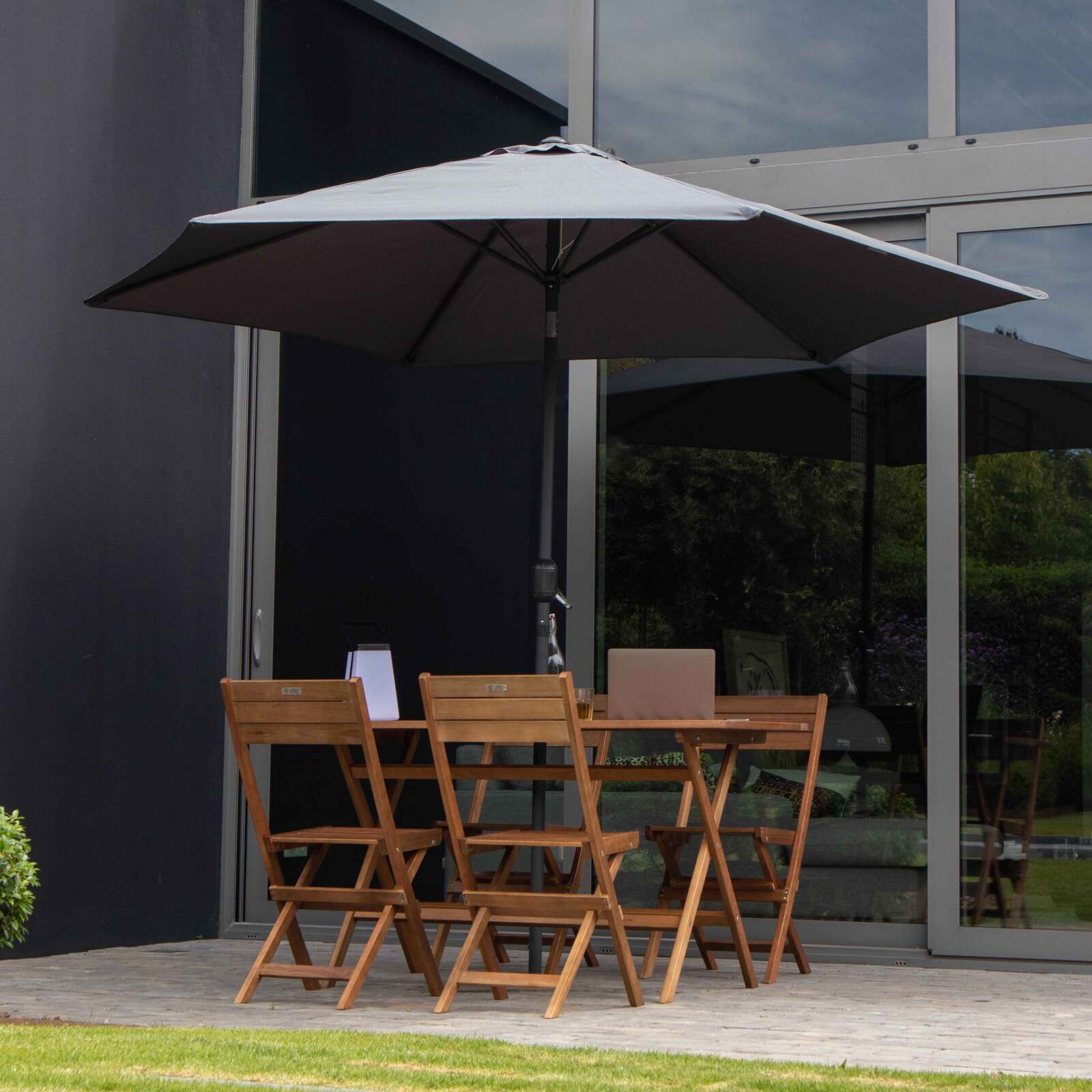 Neigbarer gerader Sonnenschirm Ø3 m Neigbarer gerader Sonnenschirm Ø3 m