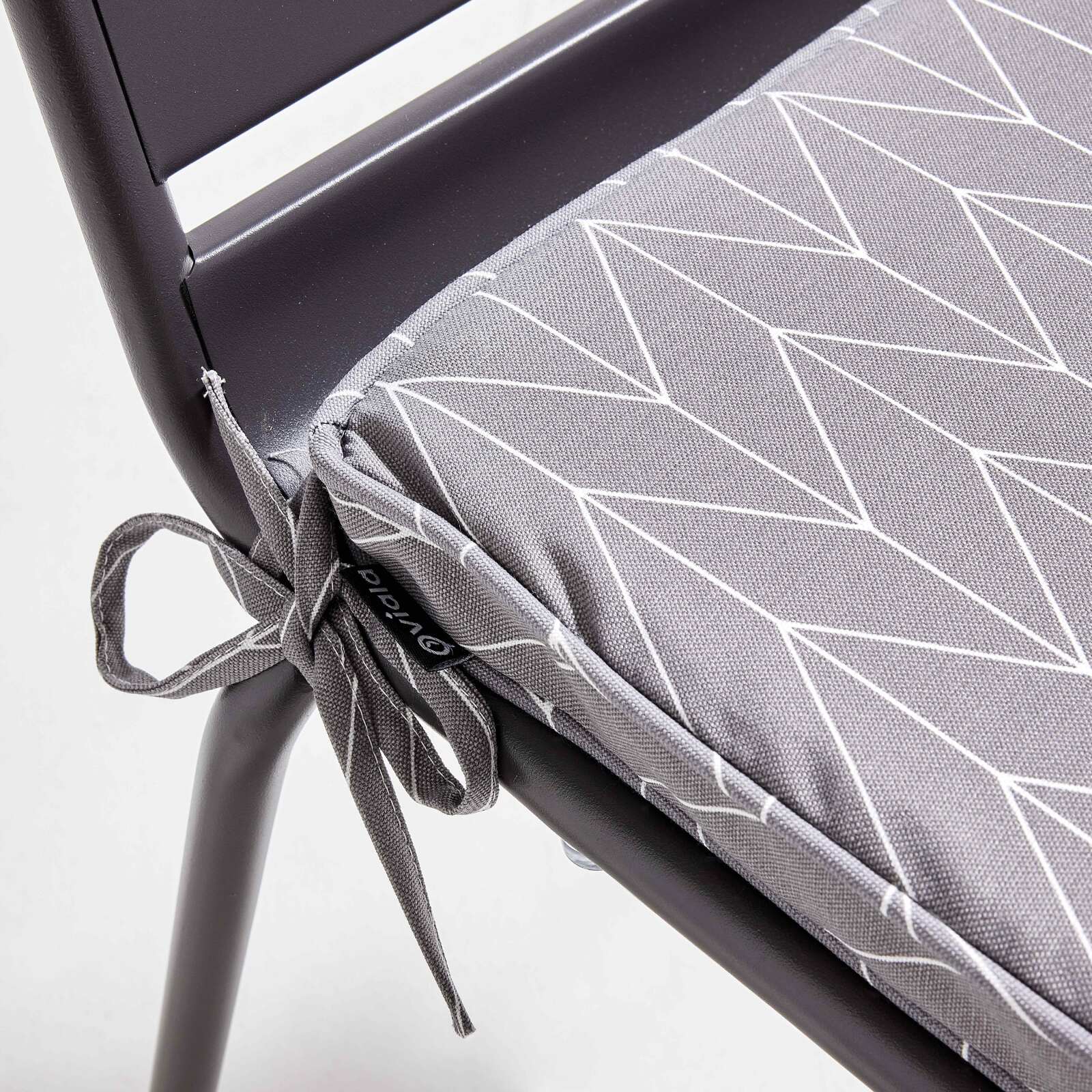 Set von 4 Außenstuhlkissen mit Muster 40 x 40 cm  Set von 4 Außenstuhlkissen mit Muster 40 x 40 cm